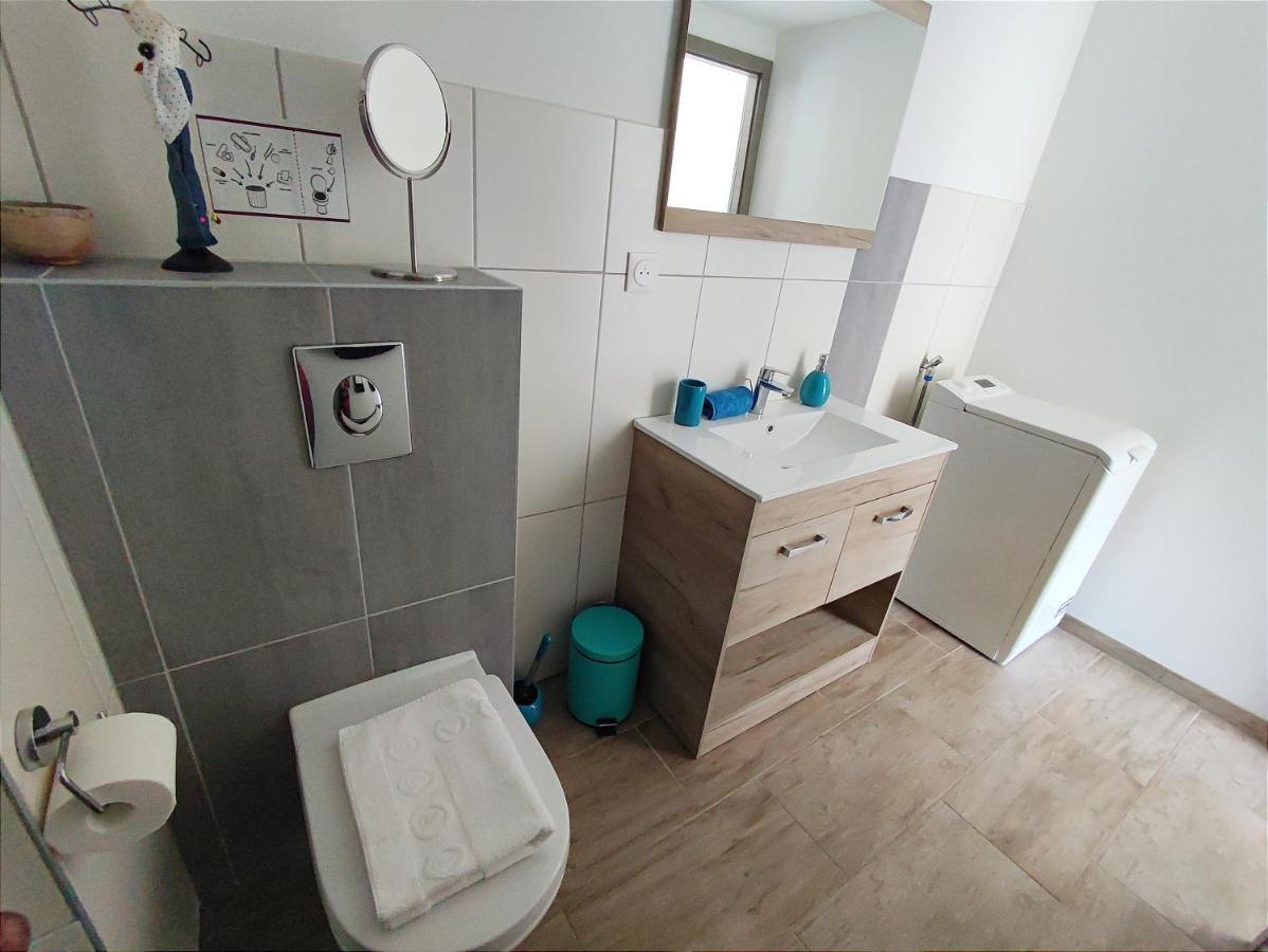 Janea Big Blue House Apartment Reichsfeld Ngoại thất bức ảnh