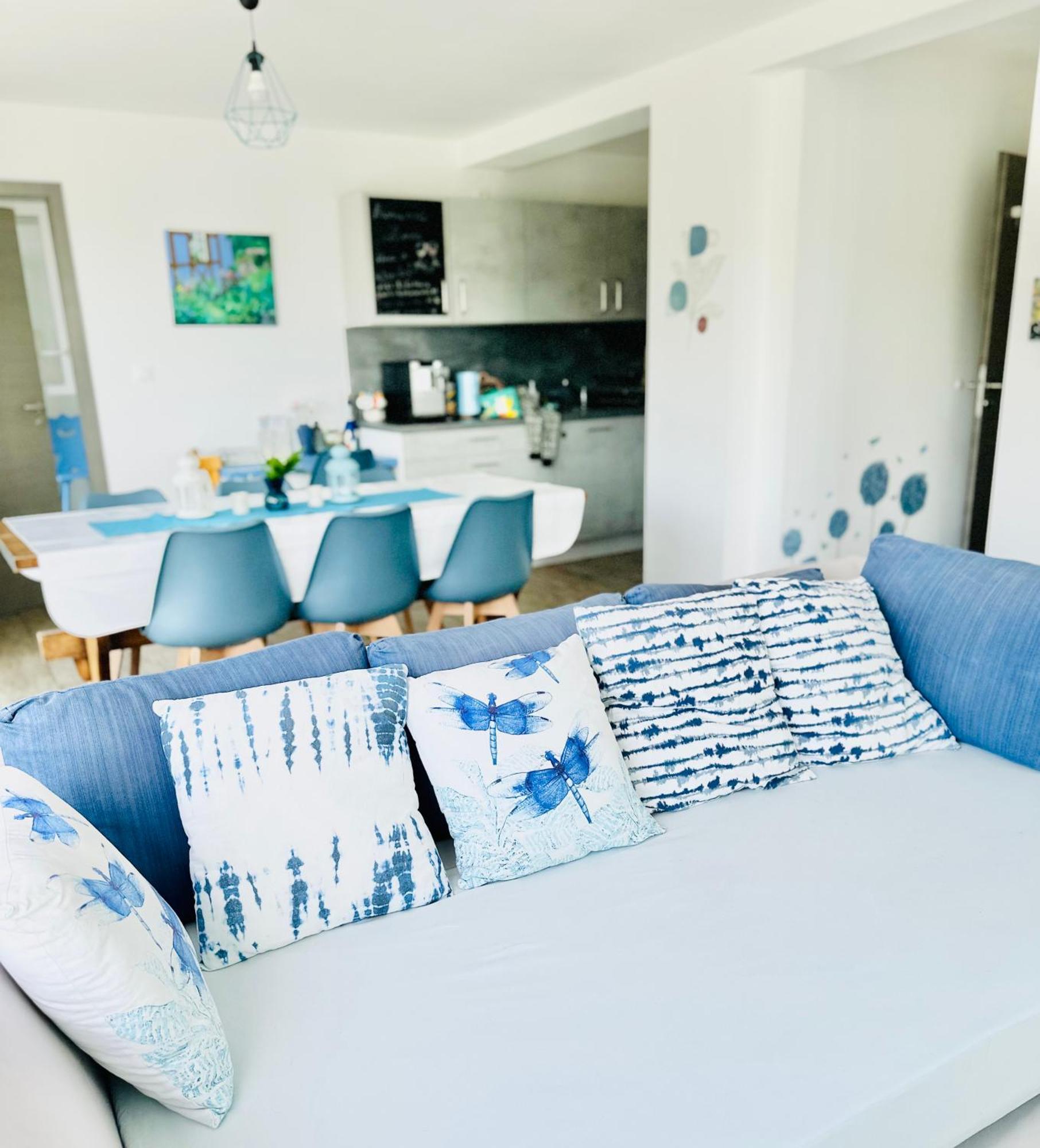 Janea Big Blue House Apartment Reichsfeld Ngoại thất bức ảnh