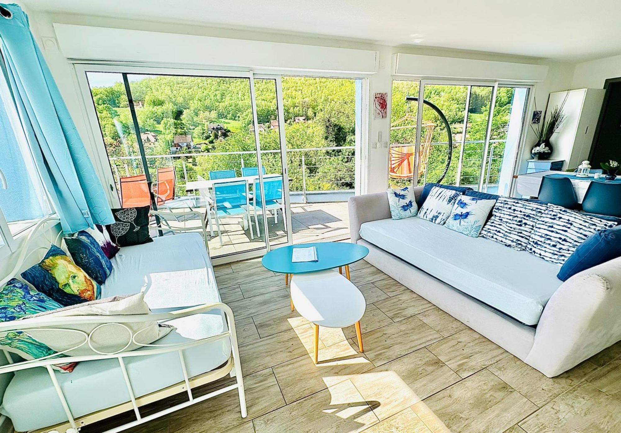 Janea Big Blue House Apartment Reichsfeld Ngoại thất bức ảnh