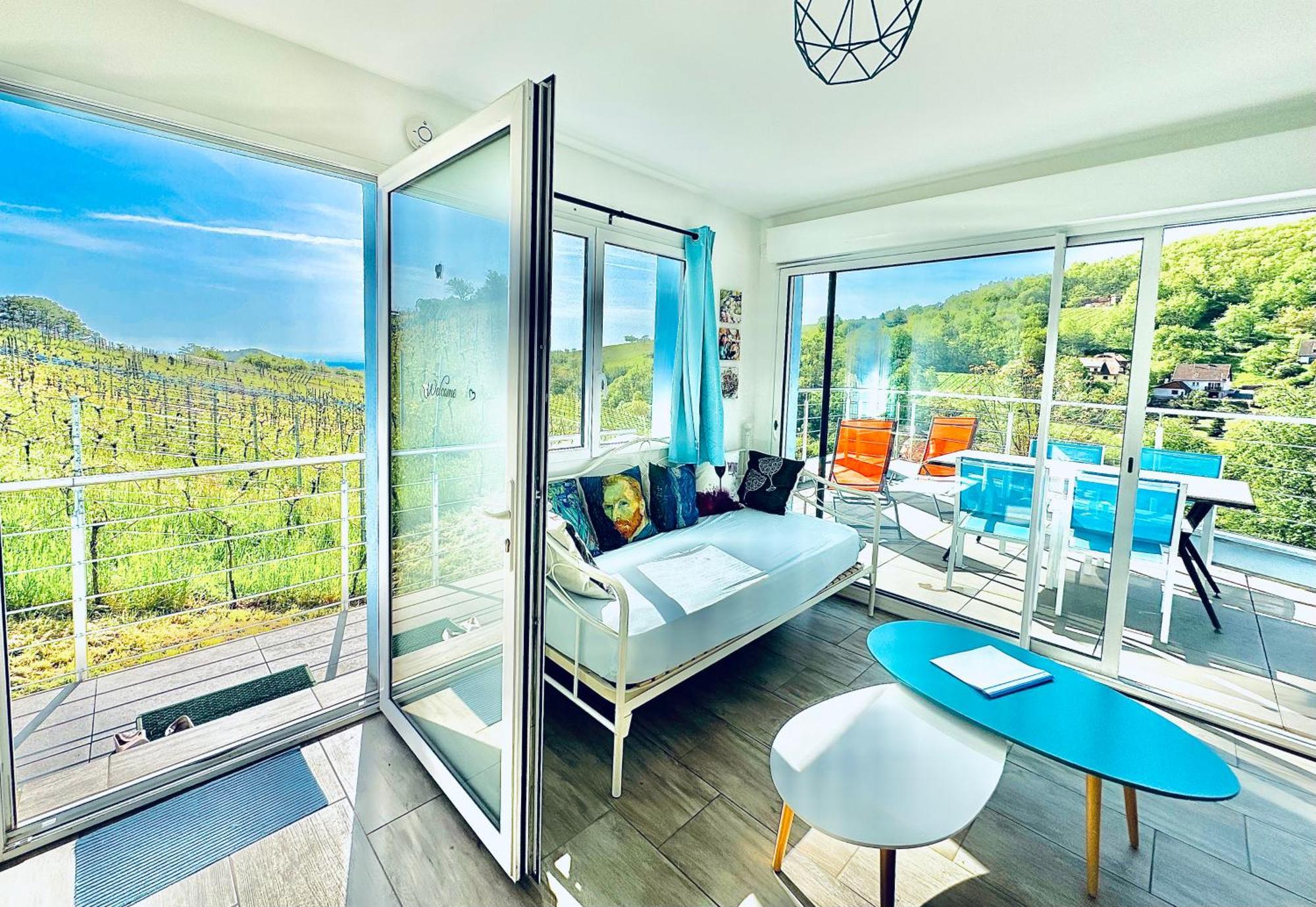 Janea Big Blue House Apartment Reichsfeld Ngoại thất bức ảnh